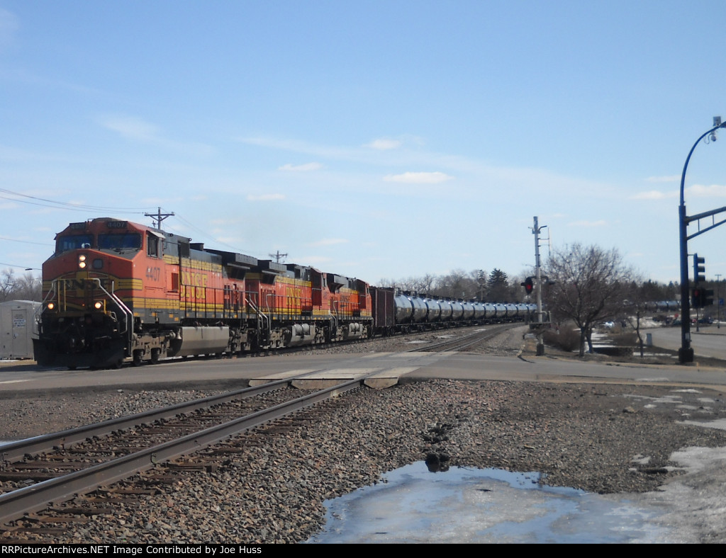 BNSF 4407 West